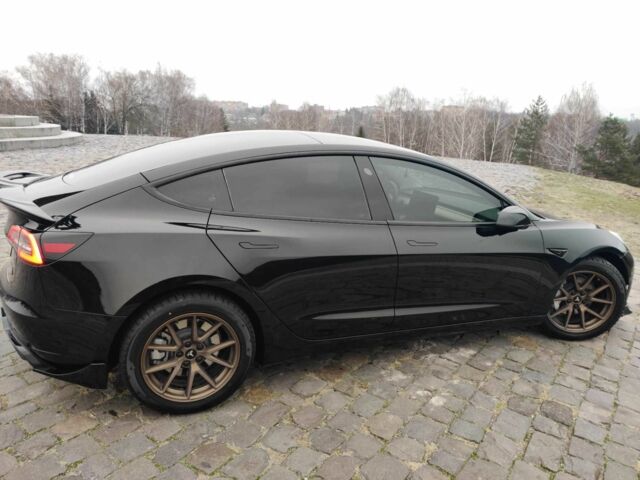 Черный Тесла Модель 3, объемом двигателя 0 л и пробегом 62 тыс. км за 27000 $, фото 10 на Automoto.ua
