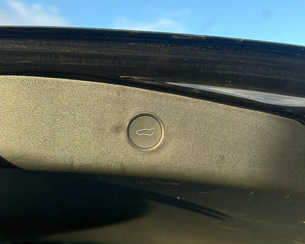 Тесла Модель 3 2022 у Рівному на Automoto.ua Чорний Тесла Модель 3, об'ємом двигуна 0 л та пробігом 78 тис. км за 19800 $, фото 27 на Automoto.ua