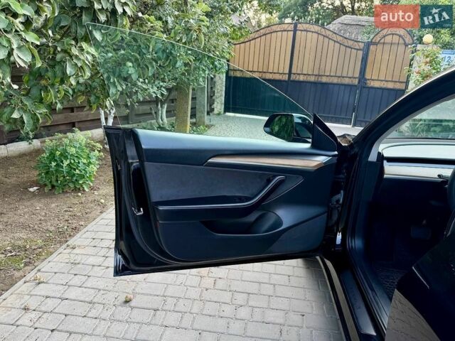 Чорний Тесла Модель 3, об'ємом двигуна 0 л та пробігом 248 тис. км за 16900 $, фото 12 на Automoto.ua