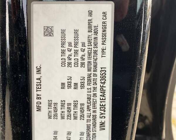 Чорний Тесла Модель 3, об'ємом двигуна 0 л та пробігом 49 тис. км за 20600 $, фото 19 на Automoto.ua