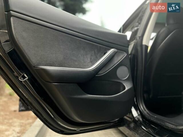 Тесла Модель 3 2022 у Львові на Automoto.ua Чорний Тесла Модель 3, об'ємом двигуна 0 л та пробігом 75 тис. км за 27500 $, фото 30 на Automoto.ua