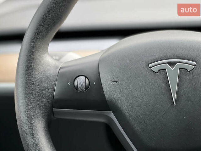 Тесла Модель 3 2022 у Львові на Automoto.ua Чорний Тесла Модель 3, об'ємом двигуна 0 л та пробігом 66 тис. км за 22750 $, фото 10 на Automoto.ua