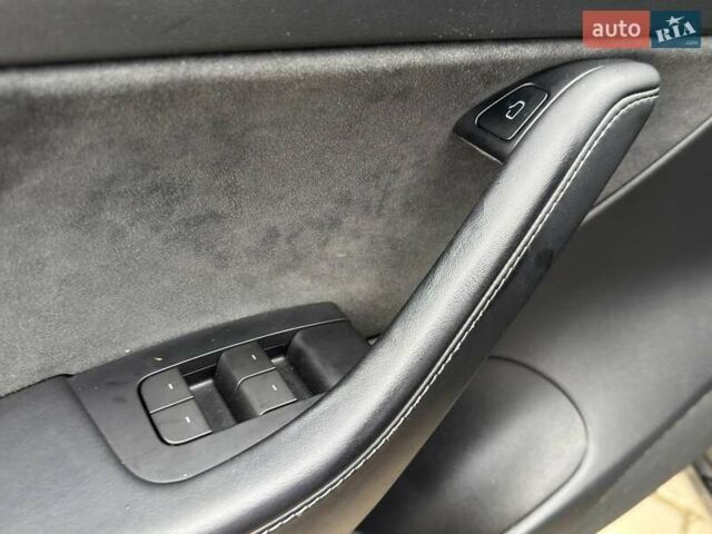 Чорний Тесла Модель 3, об'ємом двигуна 0 л та пробігом 75 тис. км за 27500 $, фото 9 на Automoto.ua