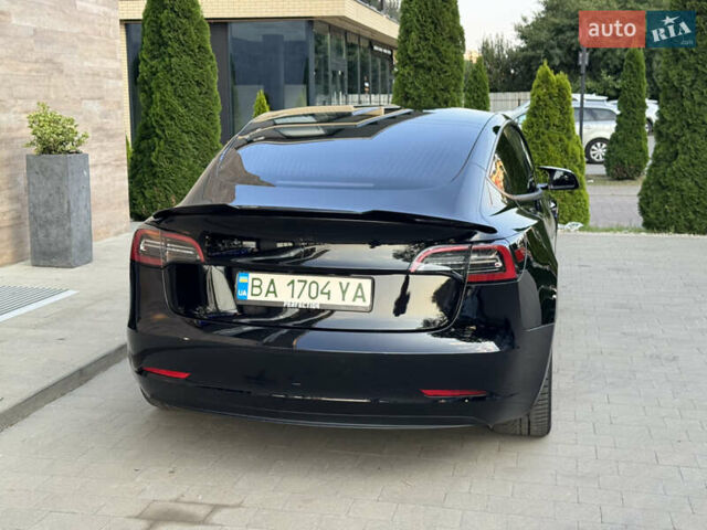 Чорний Тесла Модель 3, об'ємом двигуна 0 л та пробігом 25 тис. км за 22900 $, фото 6 на Automoto.ua