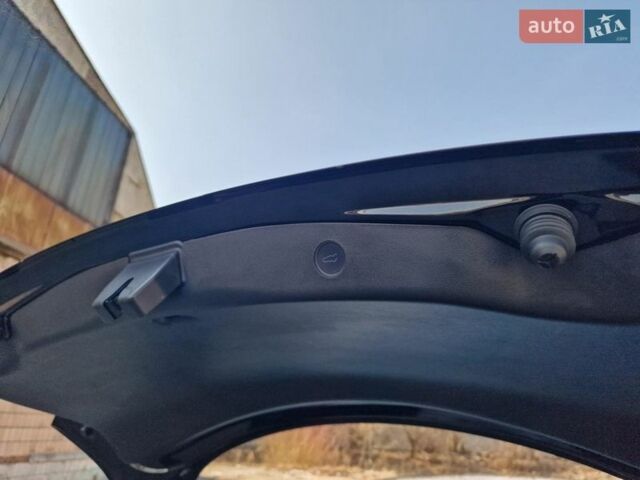 Черный Тесла Модель 3, объемом двигателя 0 л и пробегом 160 тыс. км за 14850 $, фото 18 на Automoto.ua