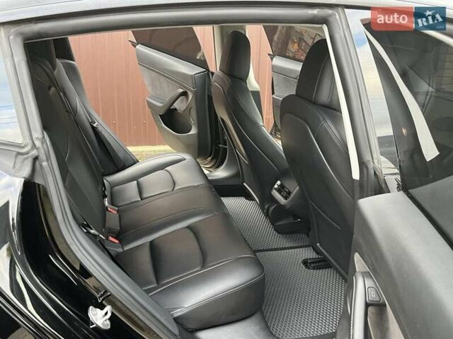 Чорний Тесла Модель 3, об'ємом двигуна 0 л та пробігом 96 тис. км за 20000 $, фото 11 на Automoto.ua