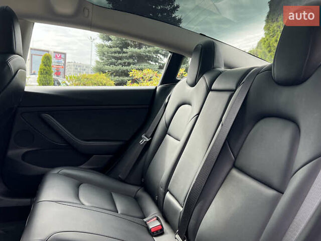 Тесла Модель 3 2022 у Львові на Automoto.ua Чорний Тесла Модель 3, об'ємом двигуна 0 л та пробігом 66 тис. км за 22750 $, фото 20 на Automoto.ua