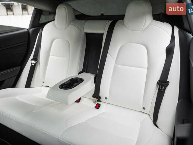 Черный Тесла Модель 3, объемом двигателя 0 л и пробегом 16 тыс. км за 27500 $, фото 51 на Automoto.ua