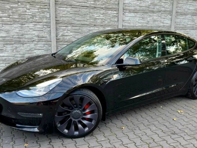 Черный Тесла Модель 3, объемом двигателя 0 л и пробегом 70 тыс. км за 13900 $, фото 1 на Automoto.ua