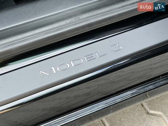 Тесла Модель 3 2022 у Львові на Automoto.ua Чорний Тесла Модель 3, об'ємом двигуна 0 л та пробігом 75 тис. км за 27500 $, фото 22 на Automoto.ua