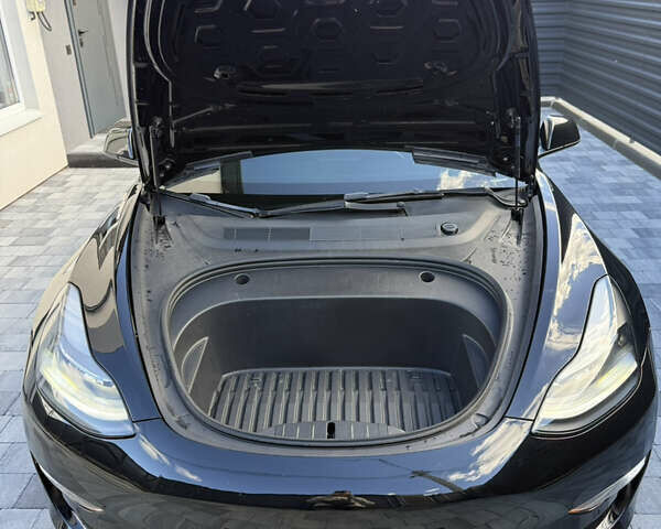 Черный Тесла Модель 3, объемом двигателя 0 л и пробегом 120 тыс. км за 21999 $, фото 8 на Automoto.ua