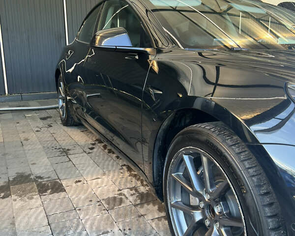 Черный Тесла Модель 3, объемом двигателя 0 л и пробегом 220 тыс. км за 16900 $, фото 3 на Automoto.ua