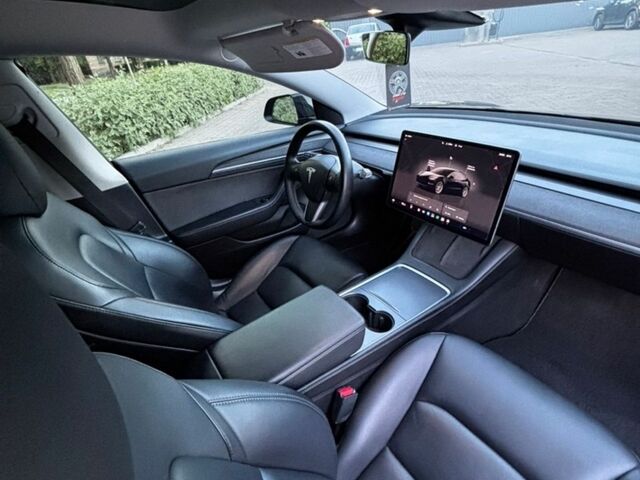 Черный Тесла Модель 3, объемом двигателя 0 л и пробегом 112 тыс. км за 22400 $, фото 9 на Automoto.ua