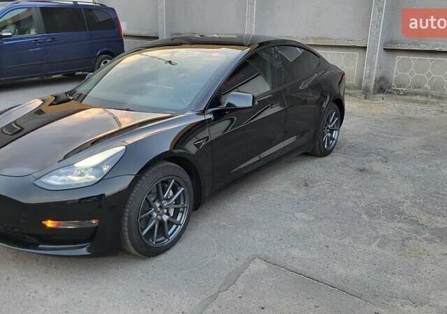 Черный Тесла Модель 3, объемом двигателя 0 л и пробегом 56 тыс. км за 21500 $, фото 2 на Automoto.ua