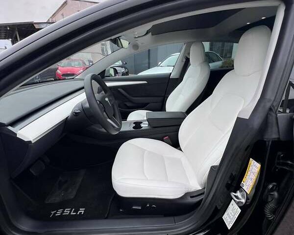 Черный Тесла Модель 3, объемом двигателя 0 л и пробегом 69 тыс. км за 21000 $, фото 23 на Automoto.ua