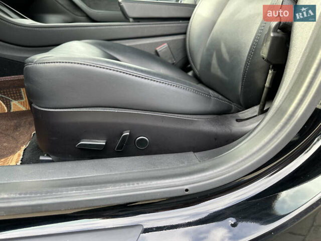 Чорний Тесла Модель 3, об'ємом двигуна 0 л та пробігом 127 тис. км за 20500 $, фото 10 на Automoto.ua