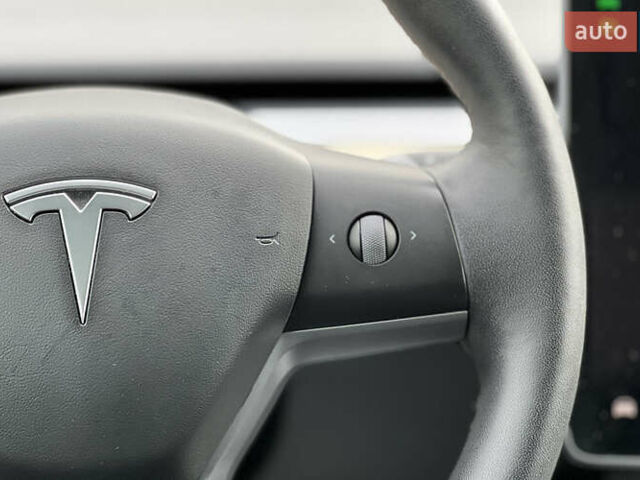 Тесла Модель 3 2022 у Львові на Automoto.ua Чорний Тесла Модель 3, об'ємом двигуна 0 л та пробігом 66 тис. км за 22750 $, фото 11 на Automoto.ua
