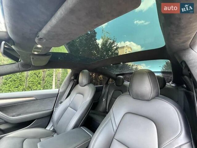 Черный Тесла Модель 3, объемом двигателя 0 л и пробегом 92 тыс. км за 30000 $, фото 14 на Automoto.ua