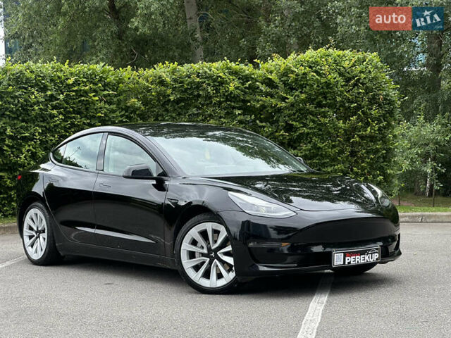 Тесла Модель 3 2022 в Киеве на Automoto.ua Черный Тесла Модель 3, объемом двигателя 0 л и пробегом 135 тыс. км за 19299 $, фото 1 на Automoto.ua