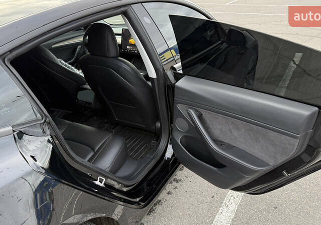 Черный Тесла Модель 3, объемом двигателя 0 л и пробегом 55 тыс. км за 19900 $, фото 9 на Automoto.ua
