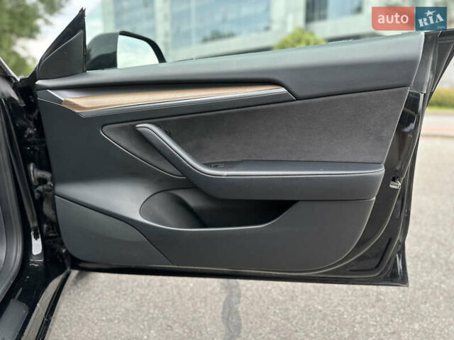 Тесла Модель 3 2022 в Киеве на Automoto.ua Черный Тесла Модель 3, объемом двигателя 0 л и пробегом 135 тыс. км за 19299 $, фото 43 на Automoto.ua