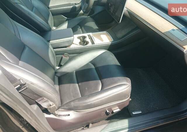 Черный Тесла Модель 3, объемом двигателя 0 л и пробегом 202 тыс. км за 17000 $, фото 12 на Automoto.ua