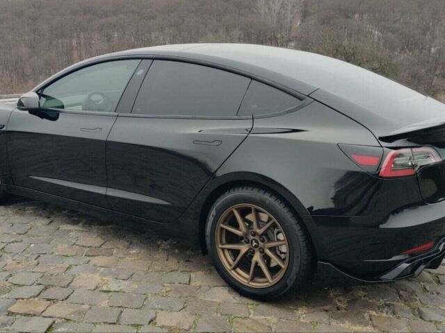 Черный Тесла Модель 3, объемом двигателя 0 л и пробегом 40 тыс. км за 26500 $, фото 21 на Automoto.ua