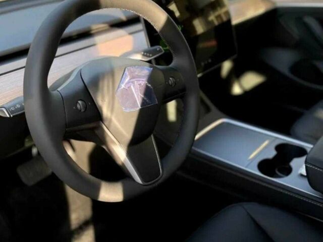 Чорний Тесла Модель 3, об'ємом двигуна 0 л та пробігом 46 тис. км за 11300 $, фото 13 на Automoto.ua