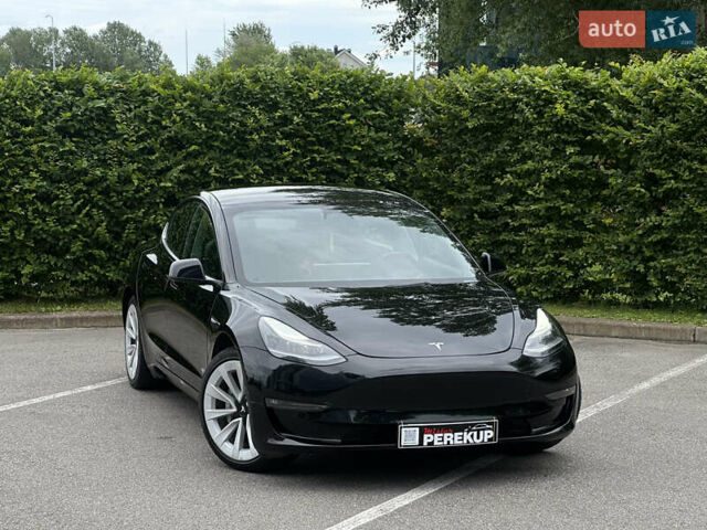Тесла Модель 3 2022 в Киеве на Automoto.ua Черный Тесла Модель 3, объемом двигателя 0 л и пробегом 135 тыс. км за 19299 $, фото 2 на Automoto.ua