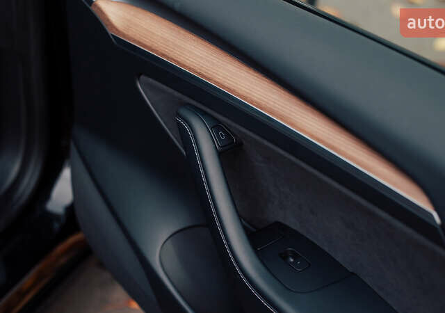 Черный Тесла Модель 3, объемом двигателя 0 л и пробегом 15 тыс. км за 23500 $, фото 45 на Automoto.ua