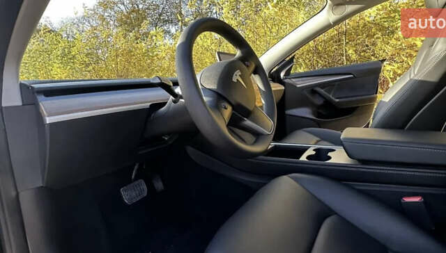 Черный Тесла Модель 3, объемом двигателя 0 л и пробегом 36 тыс. км за 22000 $, фото 10 на Automoto.ua