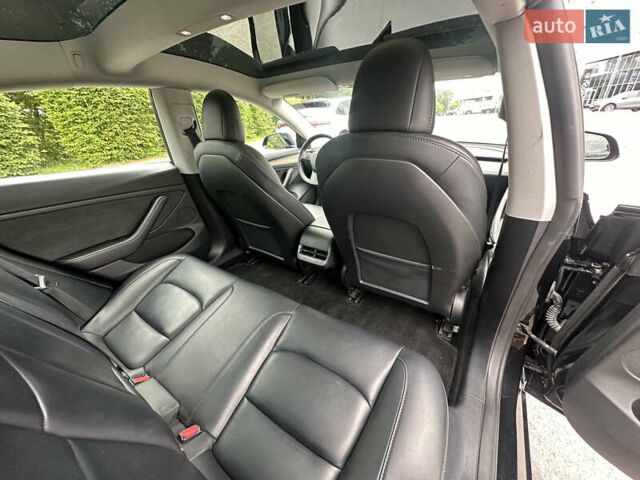 Тесла Модель 3 2022 в Киеве на Automoto.ua Черный Тесла Модель 3, объемом двигателя 0 л и пробегом 135 тыс. км за 19299 $, фото 42 на Automoto.ua