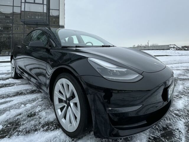 Черный Тесла Модель 3, объемом двигателя 0 л и пробегом 106 тыс. км за 18900 $, фото 4 на Automoto.ua