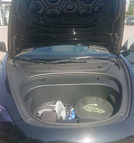 Черный Тесла Модель 3, объемом двигателя 0 л и пробегом 202 тыс. км за 17000 $, фото 22 на Automoto.ua