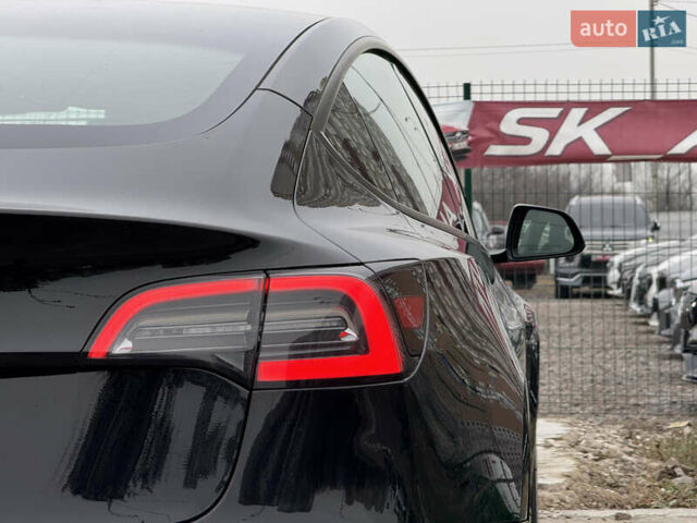 Чорний Тесла Модель 3, об'ємом двигуна 0 л та пробігом 160 тис. км за 17999 $, фото 76 на Automoto.ua