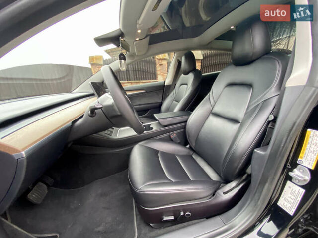 Чорний Тесла Модель 3, об'ємом двигуна 0 л та пробігом 146 тис. км за 20800 $, фото 32 на Automoto.ua