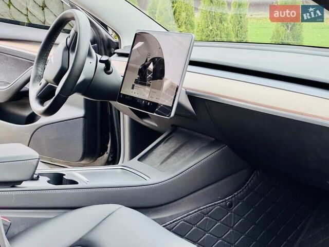Черный Тесла Модель 3, объемом двигателя 0 л и пробегом 73 тыс. км за 23999 $, фото 29 на Automoto.ua