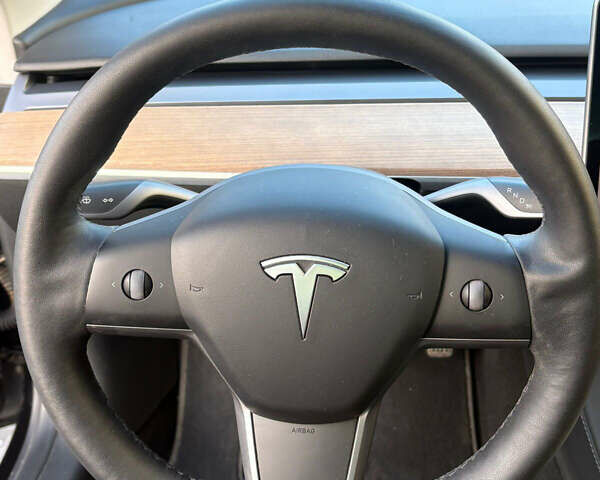 Тесла Модель 3 2022 у Рівному на Automoto.ua Чорний Тесла Модель 3, об'ємом двигуна 0 л та пробігом 78 тис. км за 19800 $, фото 25 на Automoto.ua