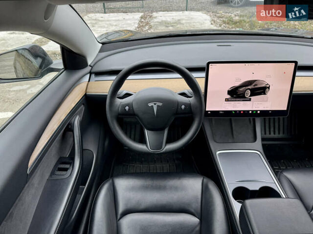 Чорний Тесла Модель 3, об'ємом двигуна 0 л та пробігом 160 тис. км за 17999 $, фото 14 на Automoto.ua