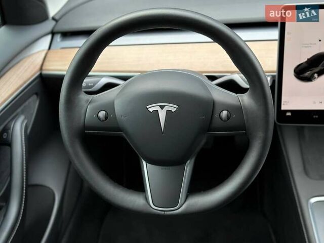 Чорний Тесла Модель 3, об'ємом двигуна 0 л та пробігом 45 тис. км за 25000 $, фото 15 на Automoto.ua