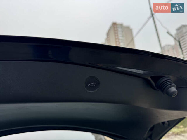 Чорний Тесла Модель 3, об'ємом двигуна 0 л та пробігом 160 тис. км за 17999 $, фото 41 на Automoto.ua