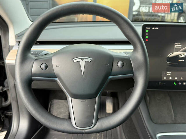 Черный Тесла Модель 3, объемом двигателя 0 л и пробегом 116 тыс. км за 20999 $, фото 46 на Automoto.ua
