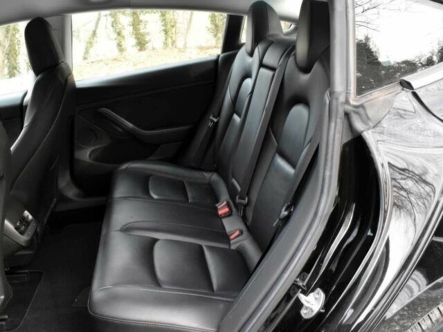 Черный Тесла Модель 3, объемом двигателя 0 л и пробегом 12 тыс. км за 9800 $, фото 11 на Automoto.ua