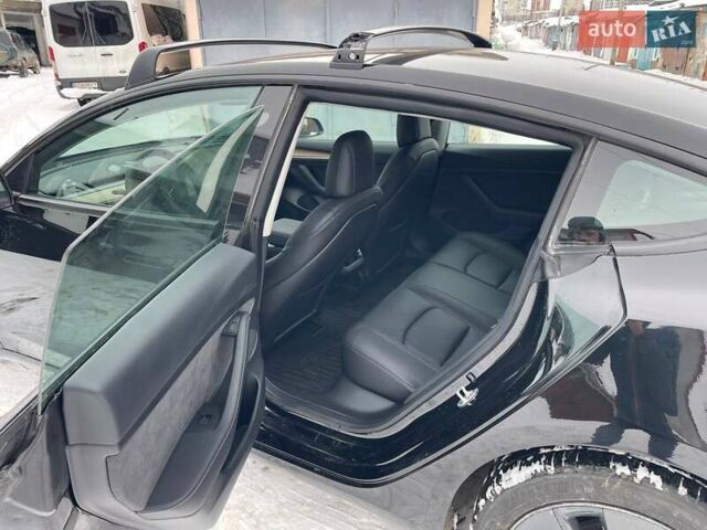 Черный Тесла Модель 3, объемом двигателя 0 л и пробегом 46 тыс. км за 21200 $, фото 14 на Automoto.ua