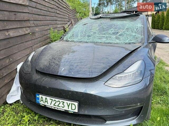 Черный Тесла Модель 3, объемом двигателя 0 л и пробегом 40 тыс. км за 8000 $, фото 1 на Automoto.ua