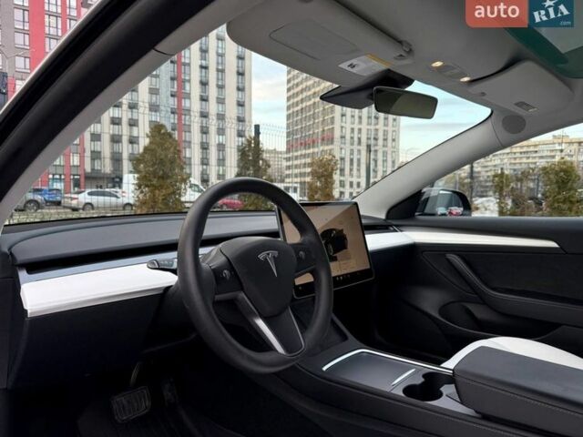 Черный Тесла Модель 3, объемом двигателя 0 л и пробегом 56 тыс. км за 23500 $, фото 19 на Automoto.ua