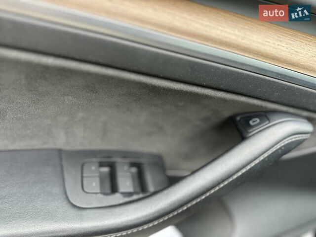 Тесла Модель 3 2022 в Киеве на Automoto.ua Черный Тесла Модель 3, объемом двигателя 0 л и пробегом 135 тыс. км за 19299 $, фото 27 на Automoto.ua