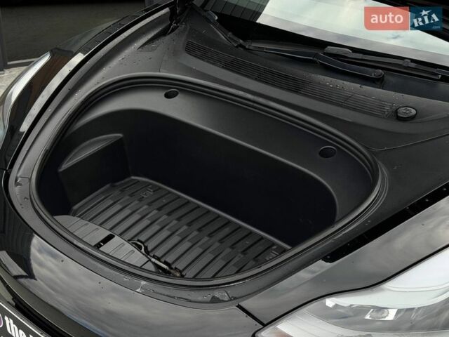 Черный Тесла Модель 3, объемом двигателя 0 л и пробегом 106 тыс. км за 22500 $, фото 58 на Automoto.ua