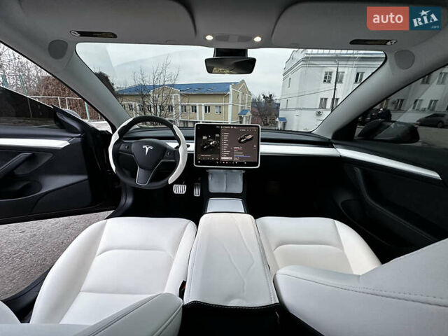 Черный Тесла Модель 3, объемом двигателя 0 л и пробегом 43 тыс. км за 27800 $, фото 17 на Automoto.ua