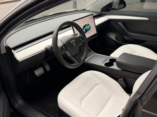 Черный Тесла Модель 3, объемом двигателя 0 л и пробегом 38 тыс. км за 24500 $, фото 11 на Automoto.ua